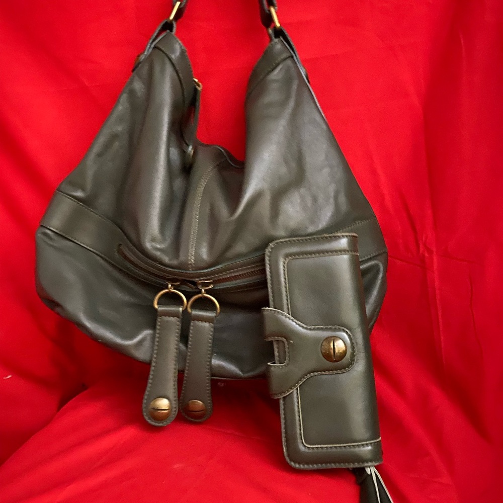 Classy Gerard Darel Shoulder Bag / Matching Wallet
